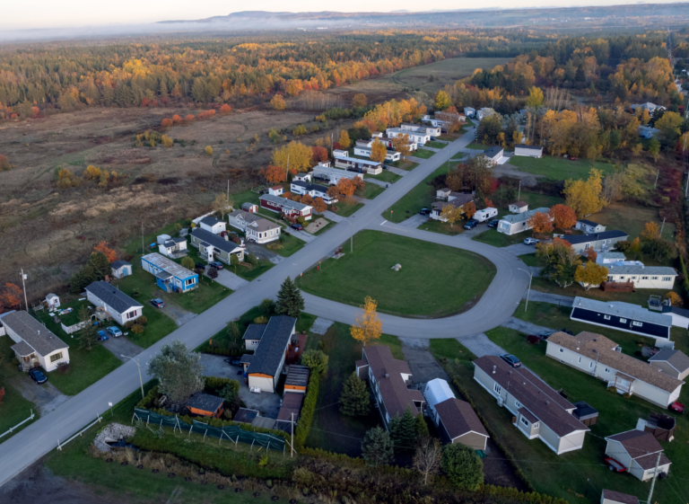 MultiDomaines Parcs de maisons mobiles au Québec et en Ontario